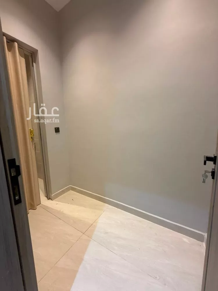 فيلا للبيع في شارع يوسف بن تاشفين, حي السويس 1, مدينة جازان, منطقة جازان 13
