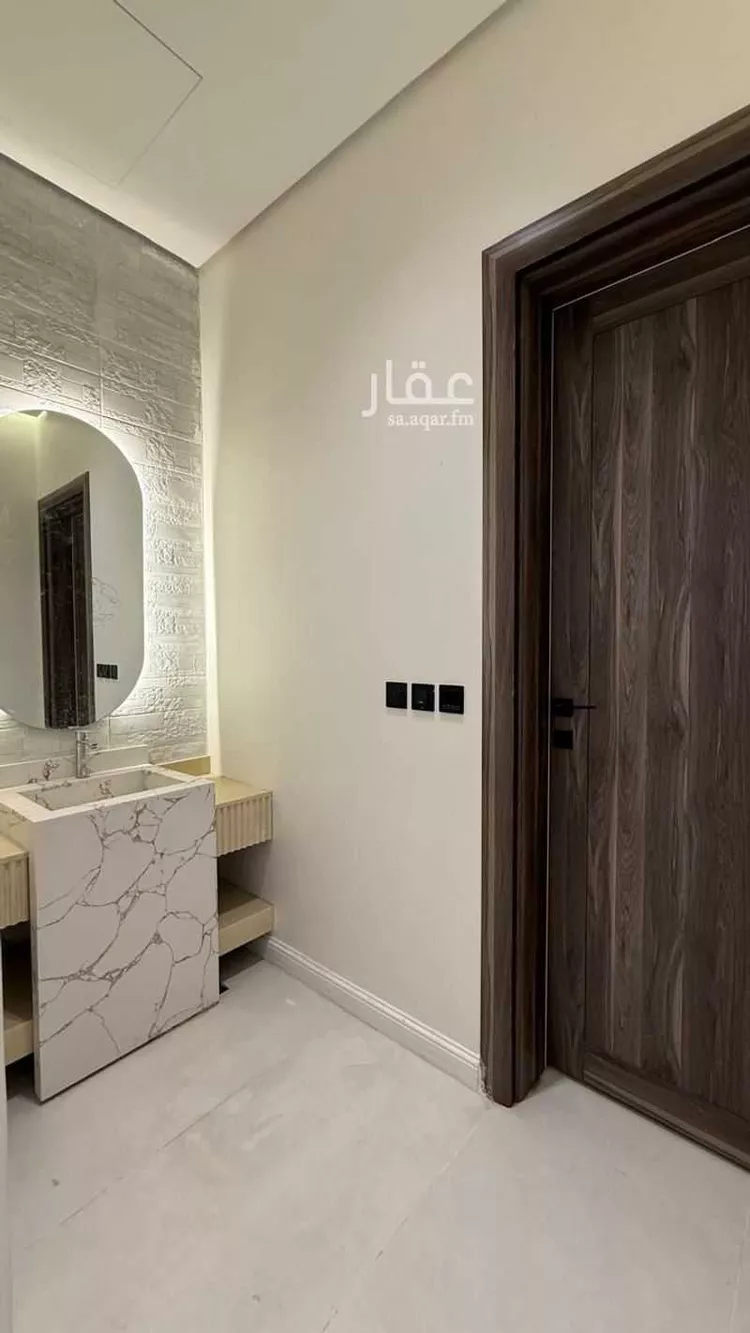 فيلا للبيع في شارع شهيد الدين ثم الوطن, حي المطار, مدينة جازان, منطقة جازان 12