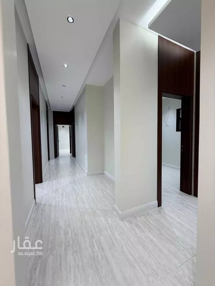 شقة للبيع في شارع مسعود بن ربيعة, حي المحمدية 2, مدينة جازان, منطقة جازان صورة 5