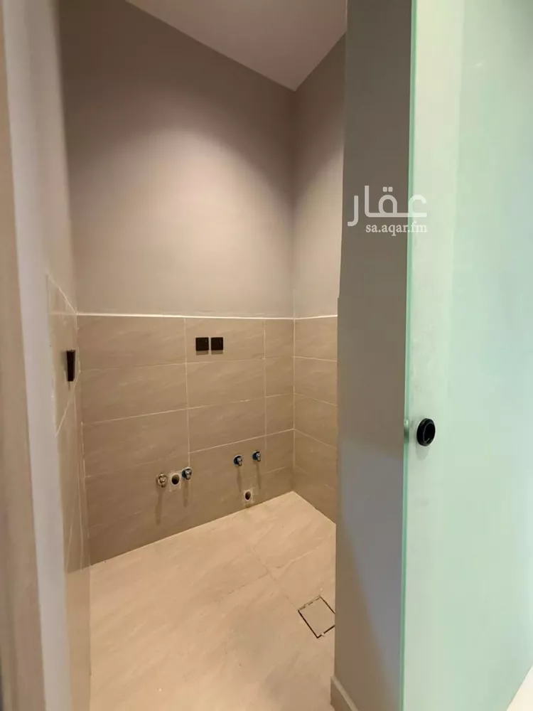 فيلا للبيع في شارع يوسف بن تاشفين, حي السويس 1, مدينة جازان, منطقة جازان 8