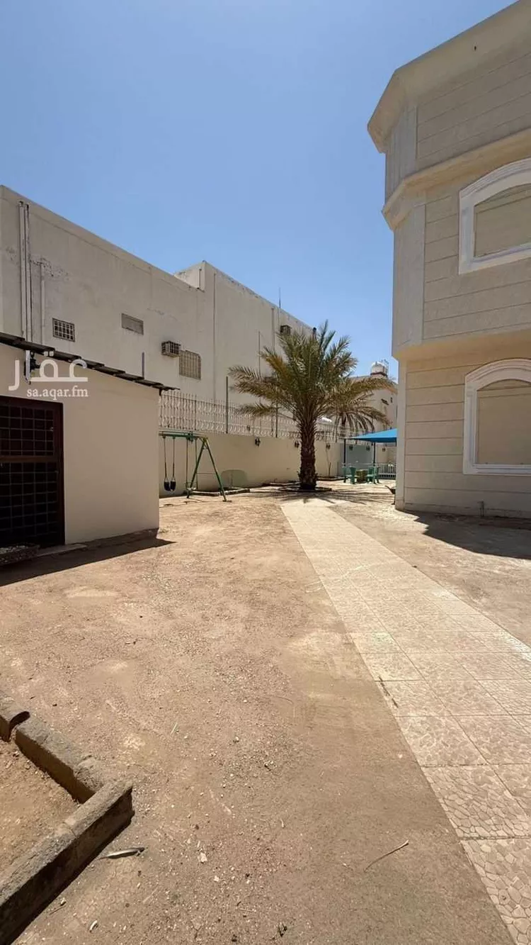 فيلا للبيع في شارع زيد بن عبيد, حي المبعوث, مدينة المدينة المنورة, منطقة المدينة المنورة