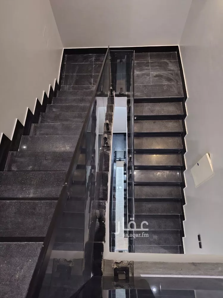 فيلا للبيع في شارع عبدالرحمن ابن كعب الانصاري, حي الزهراء, مدينة الاحساء, المنطقة الشرقية صورة 2