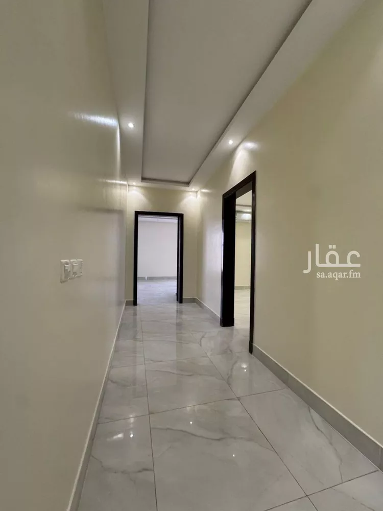 فيلا للبيع في شارع رقم 490, حي النرجس, مدينة الرياض, منطقة الرياض 12