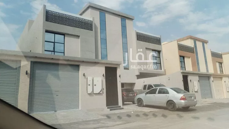 دور للبيع في شارع محمد علي مغربي, حي عكاظ, مدينة الرياض, منطقة الرياض
