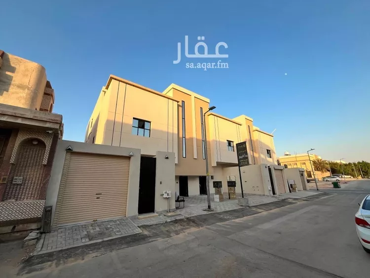 دور للبيع في شارع المباركة, حي العزيزية, مدينة الرياض, منطقة الرياض صورة 3