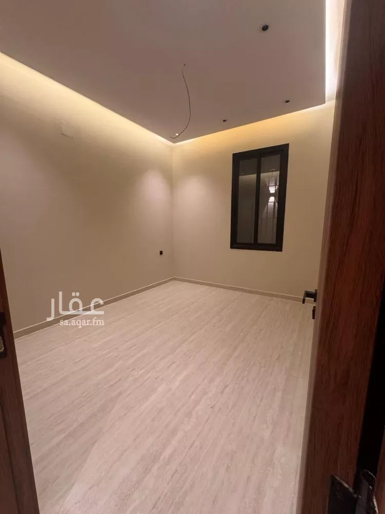 شقة للبيع في شارع محيي الدين النيسابوري, حي بدر, مدينة الرياض, منطقة الرياض 15