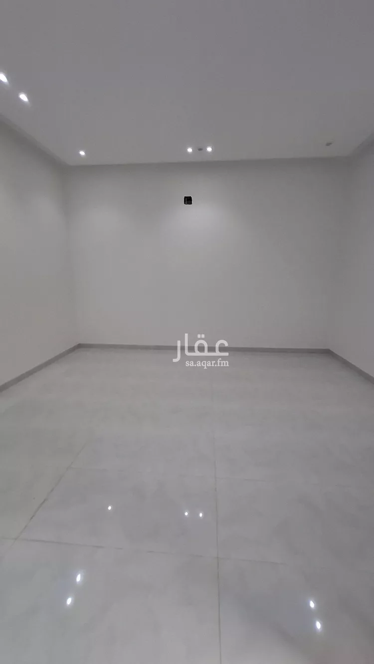 Villa for Sale in Riyadh Al Janadriyah 16