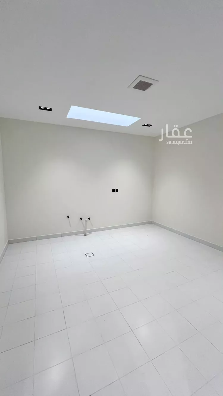 فيلا للبيع في شارع منصور بن عمار, حي بدر, مدينة الرياض, منطقة الرياض 9