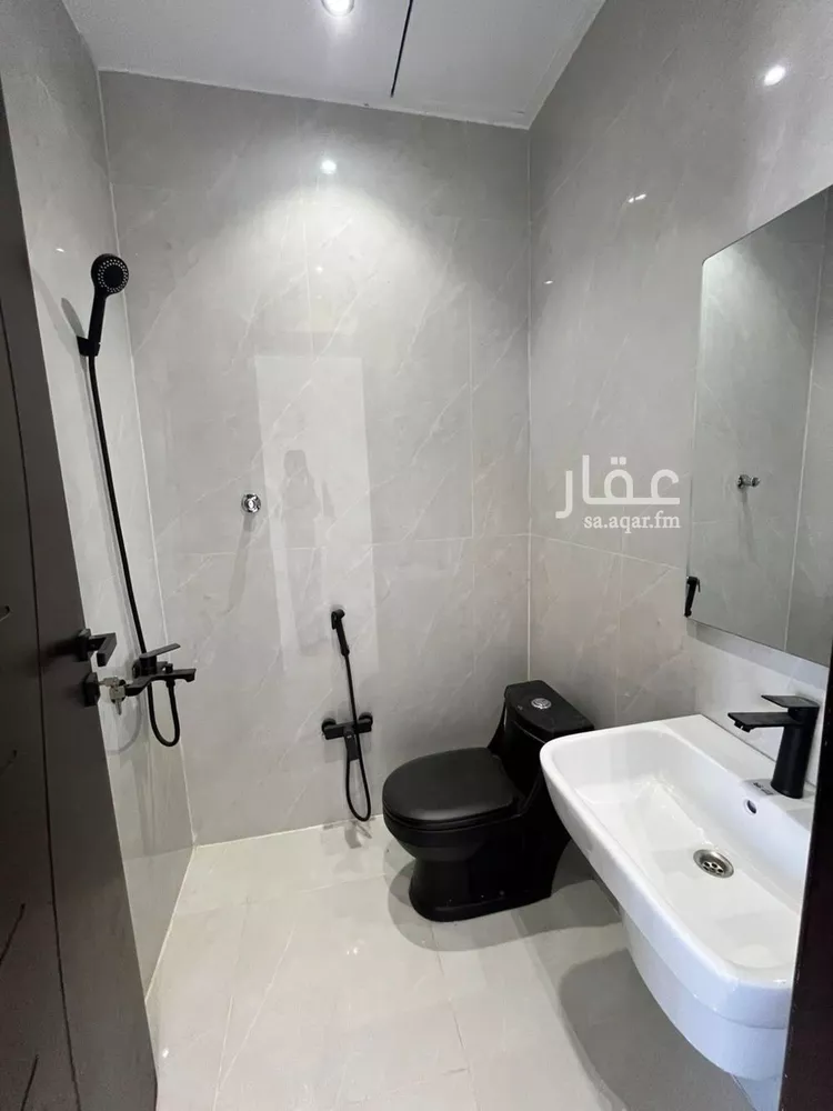 دور للبيع في شارع حافظ, حي بدر, مدينة الرياض, منطقة الرياض 14