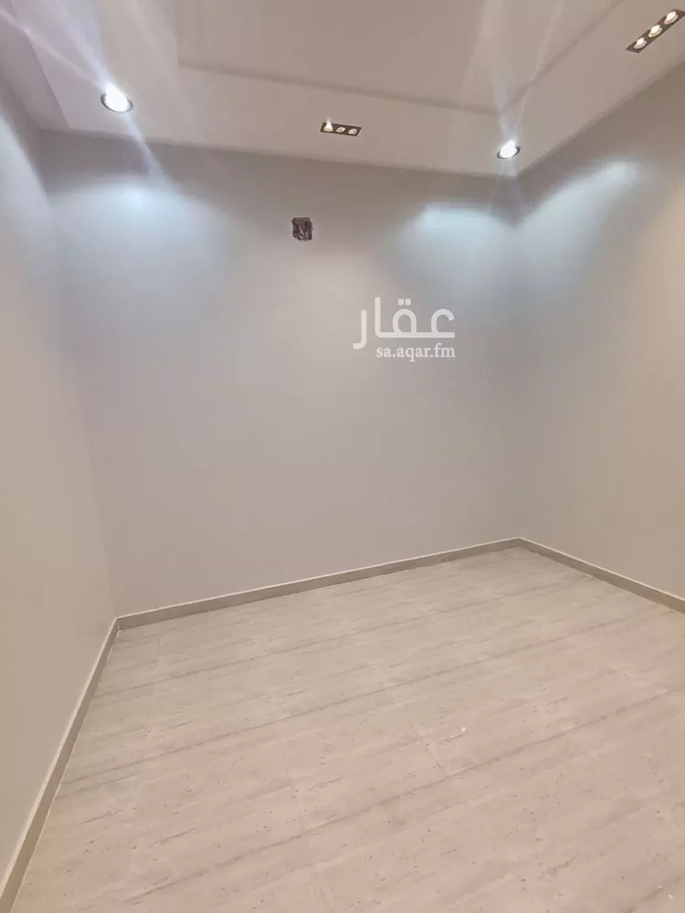 دور للبيع في شارع ابن الطاهري, حي طويق, مدينة الرياض, منطقة الرياض 14