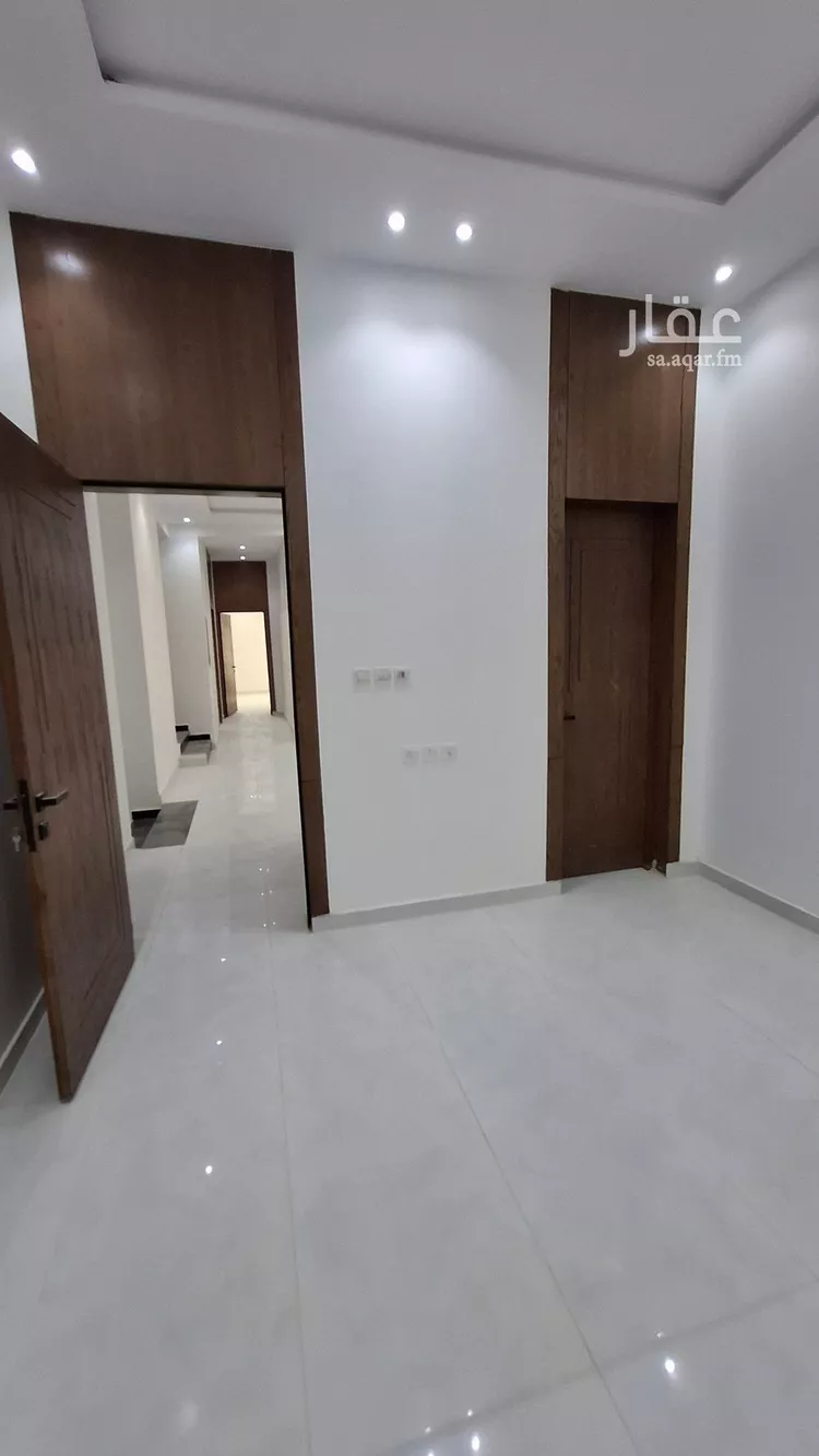 Villa for Sale in Riyadh Al Janadriyah 7