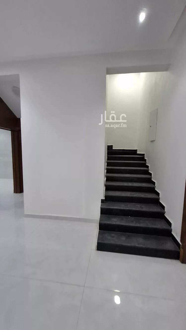 Villa for Sale in Riyadh Al Janadriyah 18