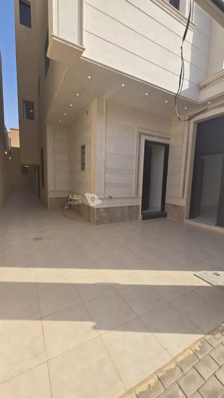 فيلا للبيع في شارع زينب بنت عبدالرحمن, حي العريجاء الأوسط, مدينة الرياض, منطقة الرياض 3