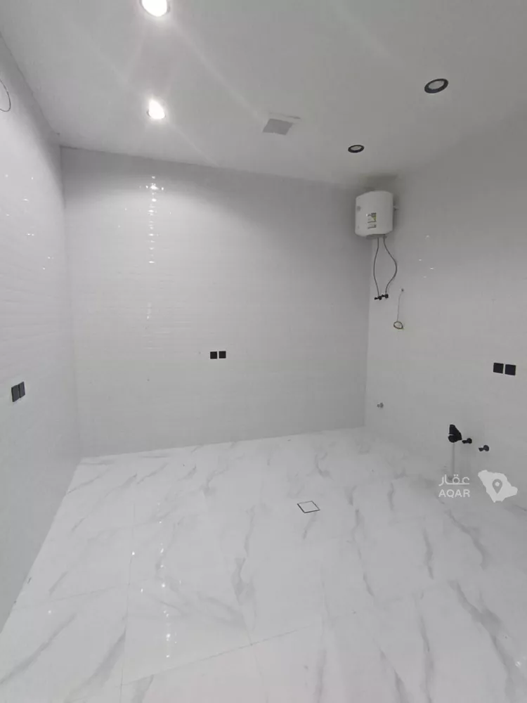 Apartment for Sale in Riyadh Tuwaiq 4