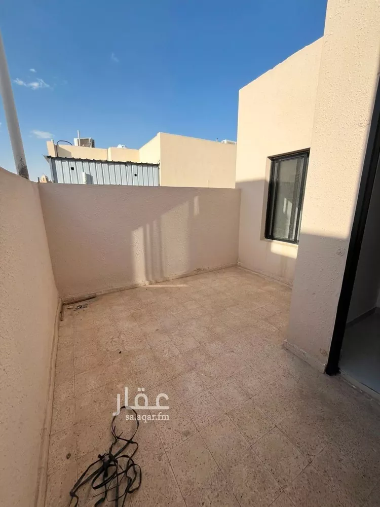 دور للبيع في شارع حافظ, حي بدر, مدينة الرياض, منطقة الرياض 12