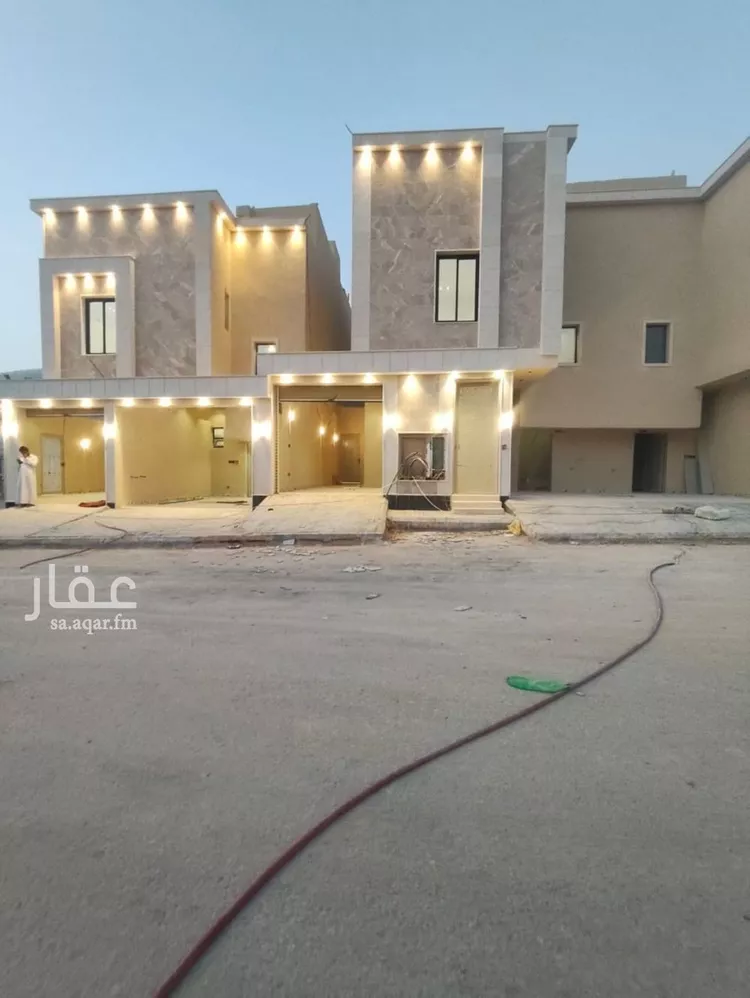 دور للبيع في شارع رفاعة بن شداد, حي عكاظ, مدينة الرياض, منطقة الرياض 2
