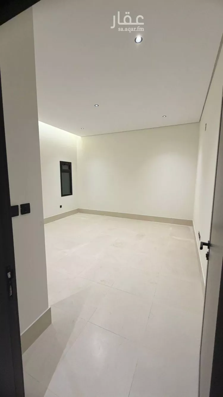 شقة للبيع في شارع أحمر الهمداني, حي العزيزية, مدينة الرياض, منطقة الرياض 8