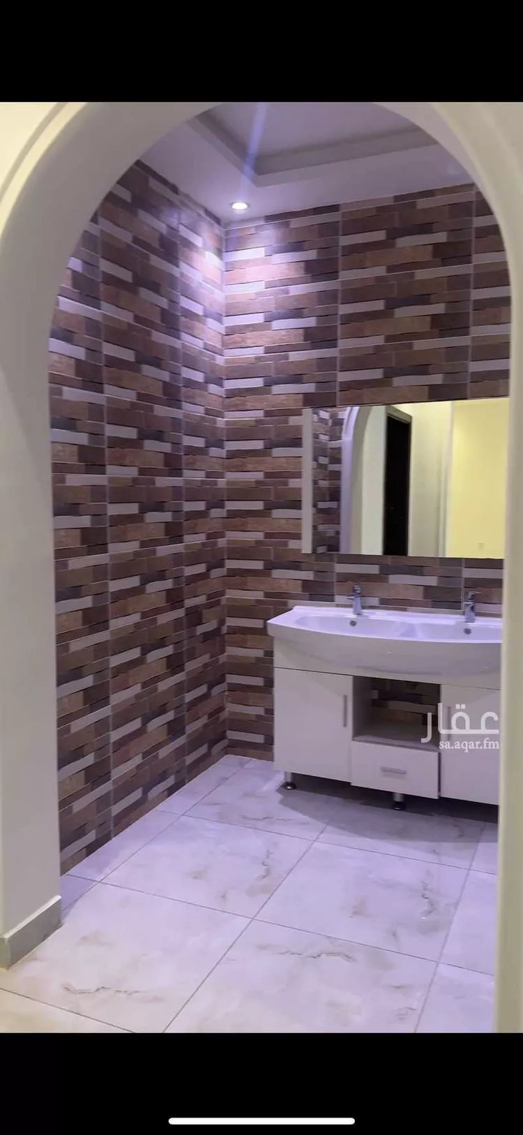 Floor for Rent in Jeddah Az Zomorod 8