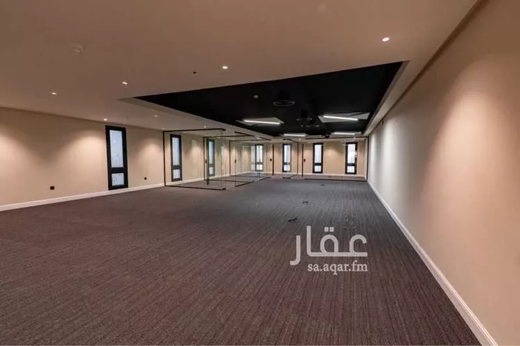 مكتب تجاري للإيجار في شارع طريق الملك عبدالعزيز الفرعي, حي المروج, مدينة الرياض, منطقة الرياض 12