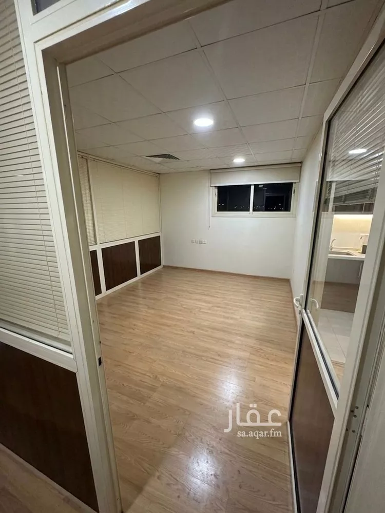 مكتب تجاري للإيجار في شارع زيد بن الخطاب, حي الملز, مدينة الرياض, منطقة الرياض 6
