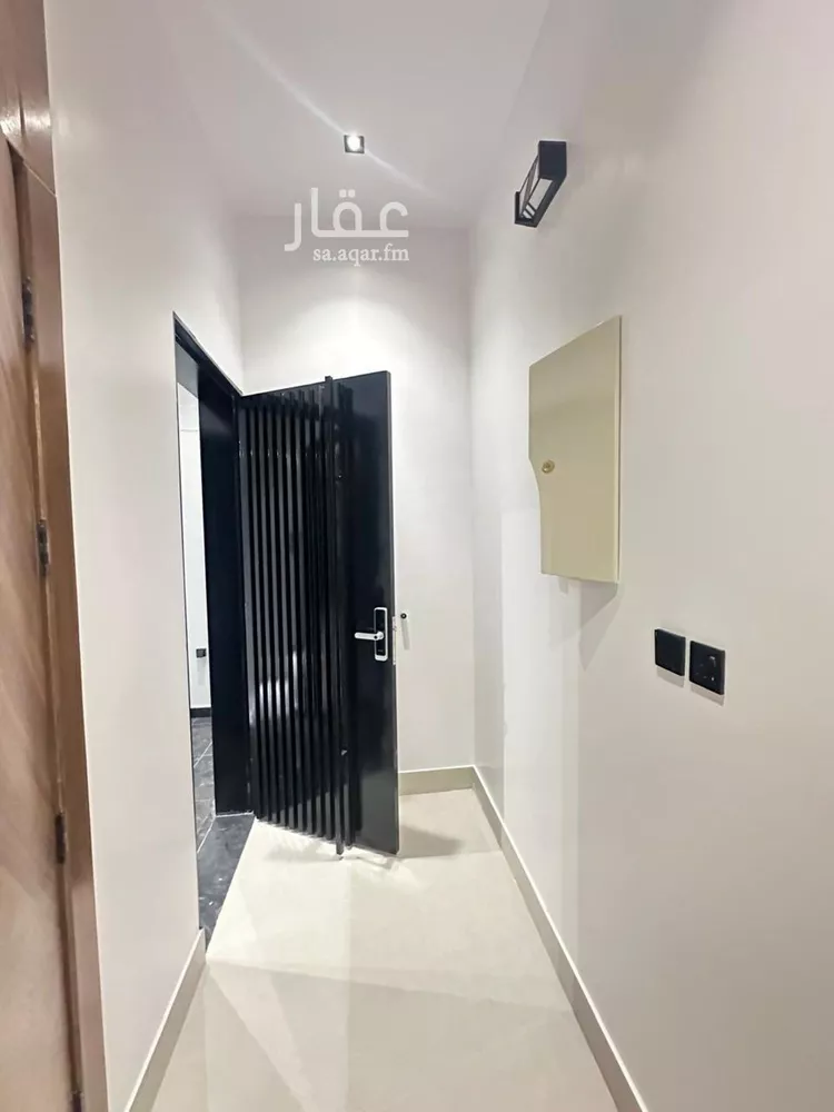 دور للبيع في شارع سهل الساعدي, حي نوارة, مدينة المزاحمية, منطقة الرياض 8