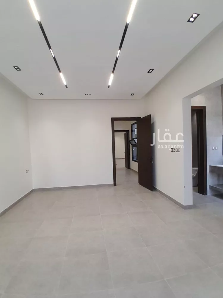 فيلا للبيع في شارع رقم 243, حي ظهرة لبن, مدينة الرياض, منطقة الرياض 27