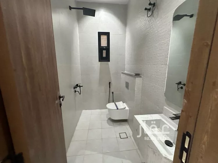 Floor for Sale in Riyadh Tuwaiq 15