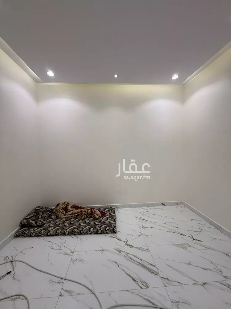 فيلا للبيع في شارع حاسم, حي العريجاء الغربي, مدينة الرياض, منطقة الرياض 9