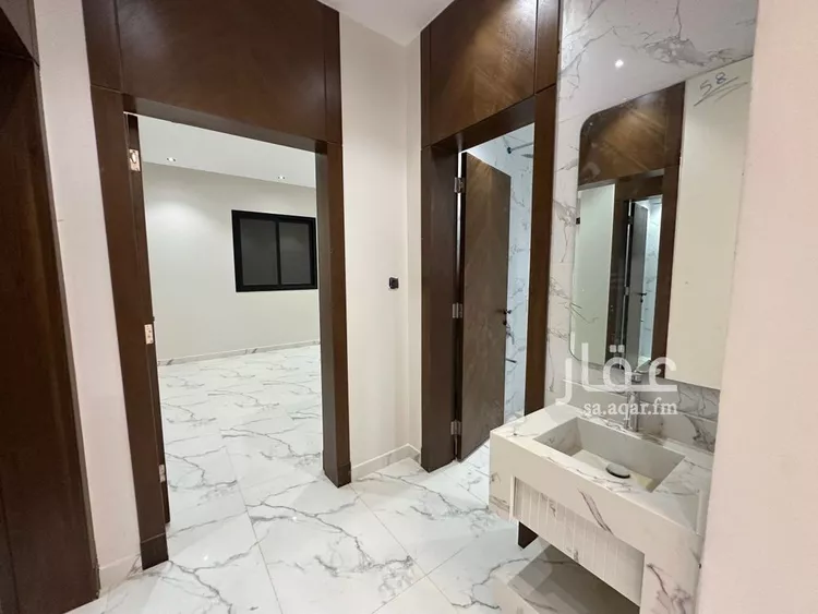 Floor for Sale in Riyadh Tuwaiq 7
