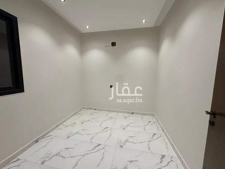 Floor for Sale in Riyadh Tuwaiq 12