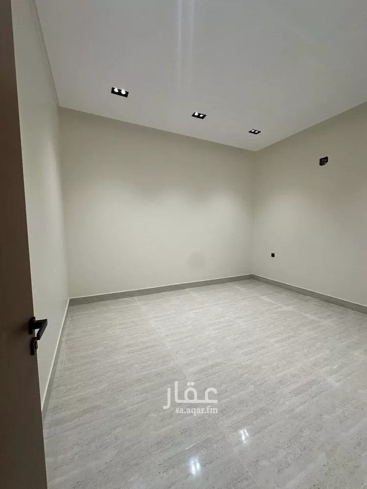 دور للبيع في شارع أبي مسلم الخراساني, حي طويق, مدينة الرياض, منطقة الرياض 17