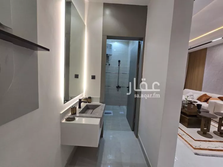 فيلا للبيع في شارع روضة عشيران, حي طيبة, مدينة الرياض, منطقة الرياض 24