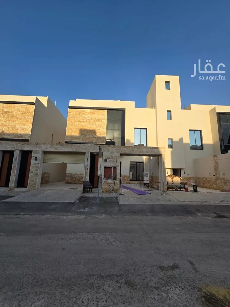 فيلا للبيع في شارع ابن العصار اللغوي, حي عكاظ, مدينة الرياض, منطقة الرياض صورة 3