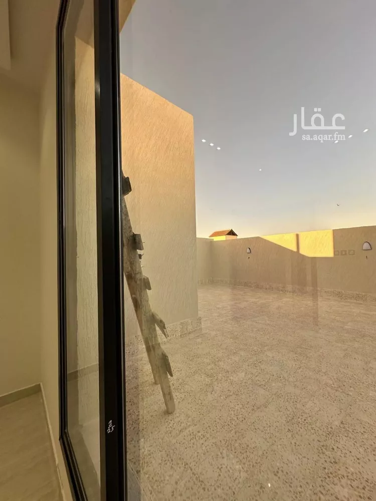 Floor for Sale in Riyadh Al Hazm 16