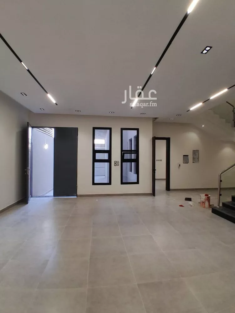 فيلا للبيع في شارع رقم 243, حي ظهرة لبن, مدينة الرياض, منطقة الرياض 10