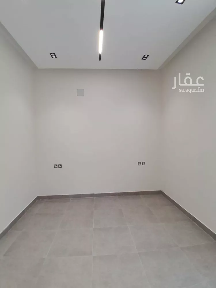 فيلا للبيع في شارع رقم 243, حي ظهرة لبن, مدينة الرياض, منطقة الرياض 14