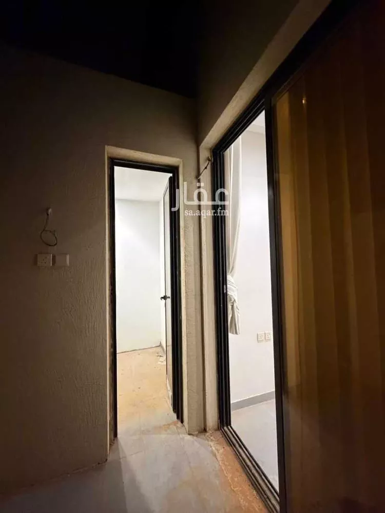 Floor for Sale in Riyadh Al Arid 16