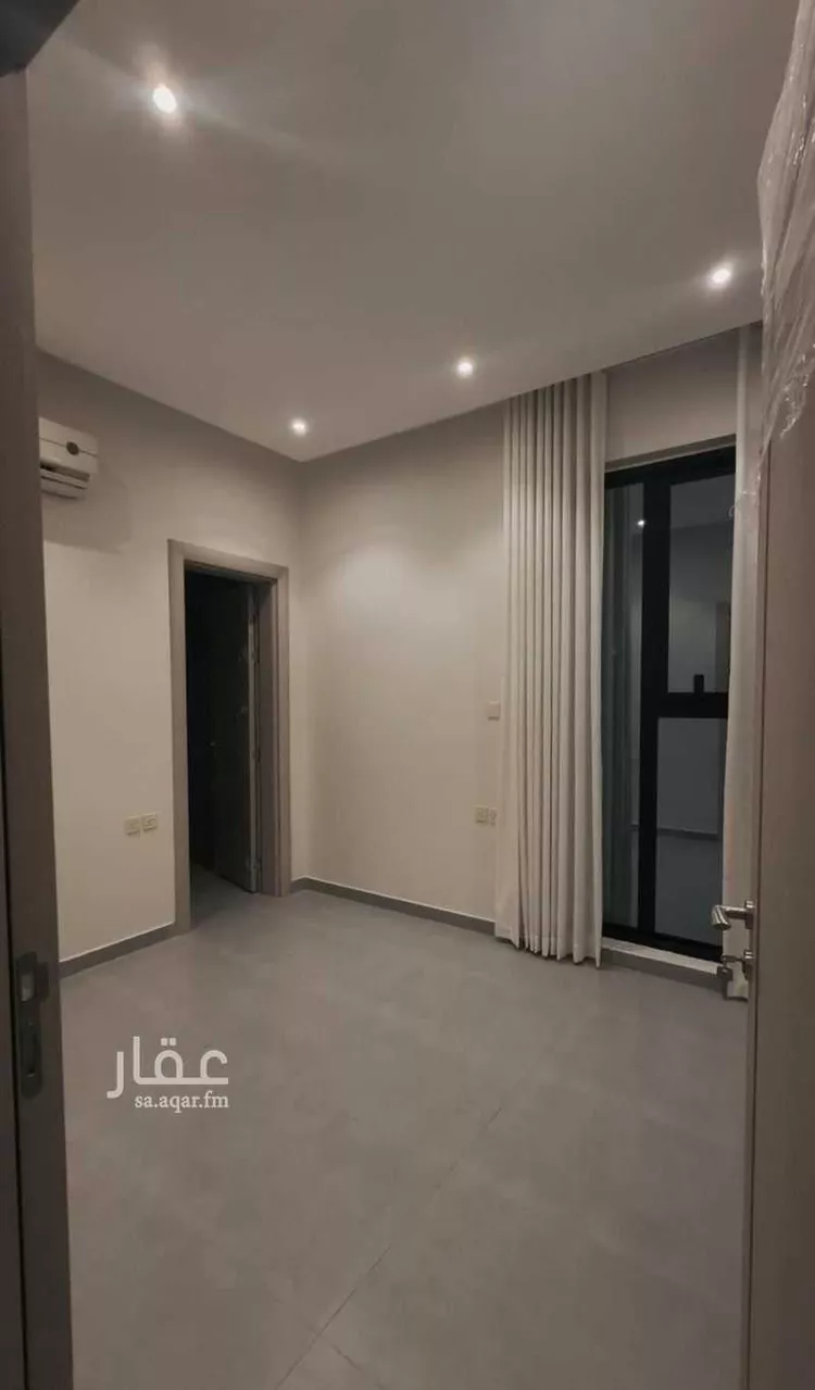 Floor for Sale in Riyadh Al Arid 22
