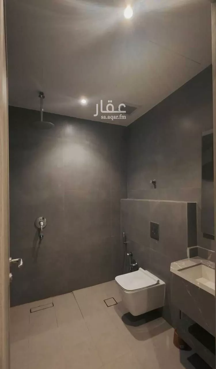 Floor for Sale in Riyadh Al Arid 25