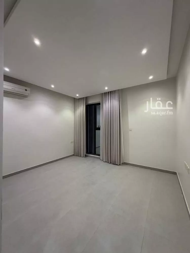Floor for Sale in Riyadh Al Arid 15