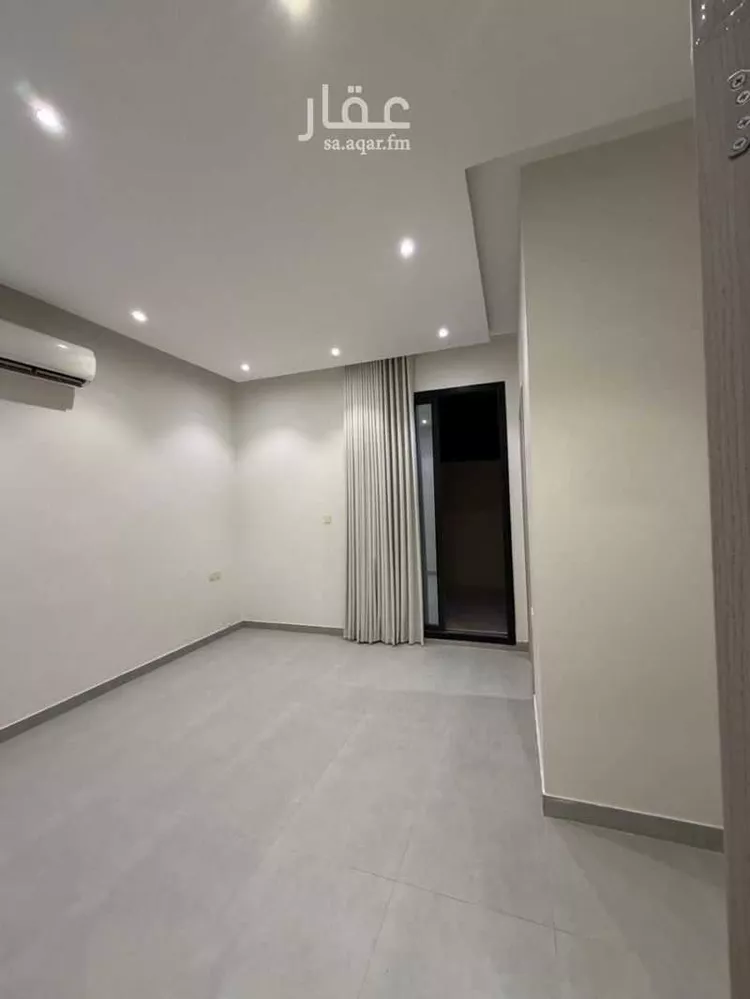 Floor for Sale in Riyadh Al Arid 11