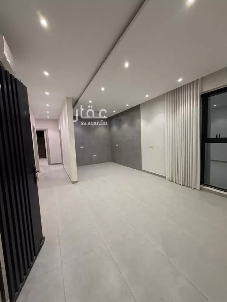 Floor for Sale in Riyadh Al Arid 14