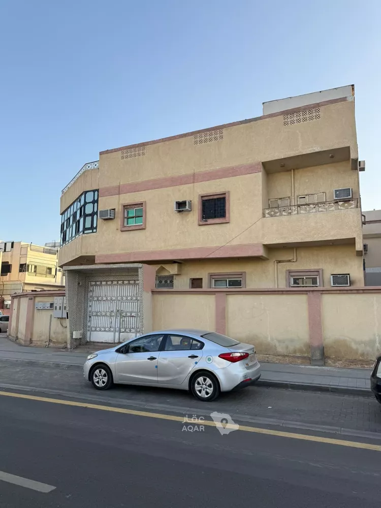 Building for Sale in Medina Al Barakah