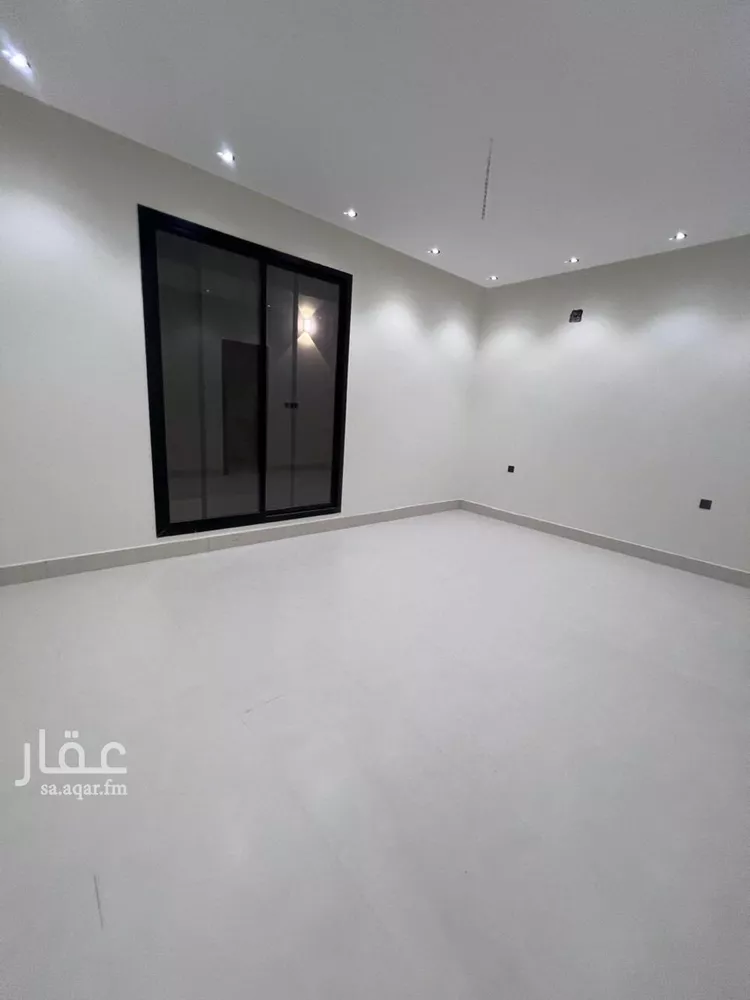 Floor for Sale in Riyadh Tuwaiq 10