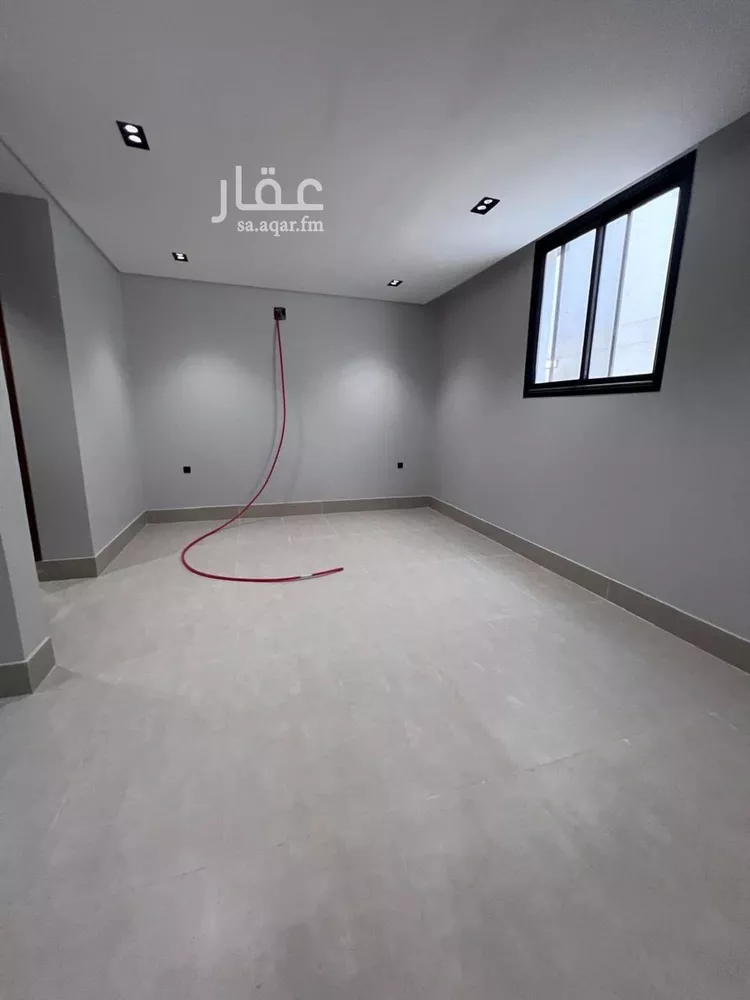 فيلا للبيع في شارع فخر الدين الرازي, حي عكاظ, مدينة الرياض, منطقة الرياض 12