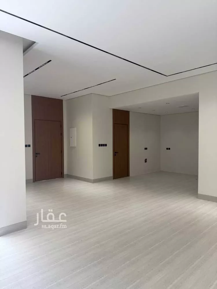 دور للبيع في شارع عمرو بن نعامة, حي الصفاء, مدينة الرياض, منطقة الرياض صورة 3