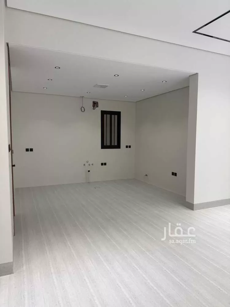دور للبيع في شارع عمرو بن نعامة, حي الصفاء, مدينة الرياض, منطقة الرياض صورة 4