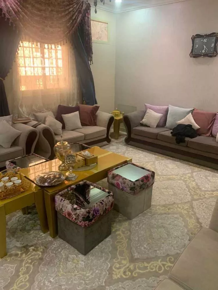 شقة للإيجار في شارع عبدالله المانع ، حي المروج ، ابها ، منطقة عسير صورة 2