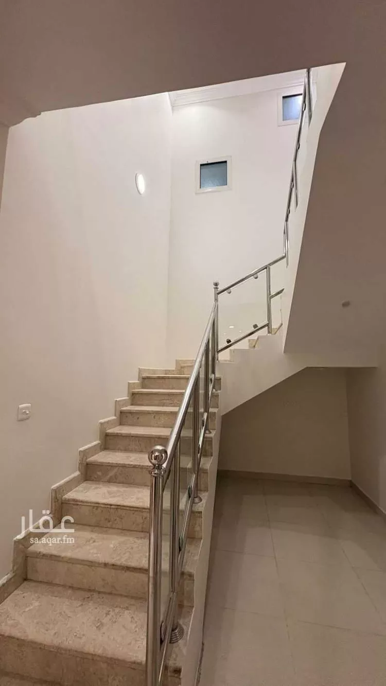 Floor for Rent in Riyadh Al Khaleej