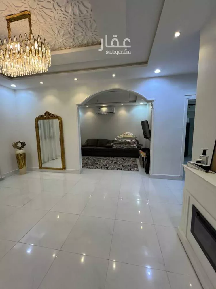 فيلا للبيع في شارع شهاب بن ابي بكر, حي طيبة, مدينة الرياض, منطقة الرياض 7
